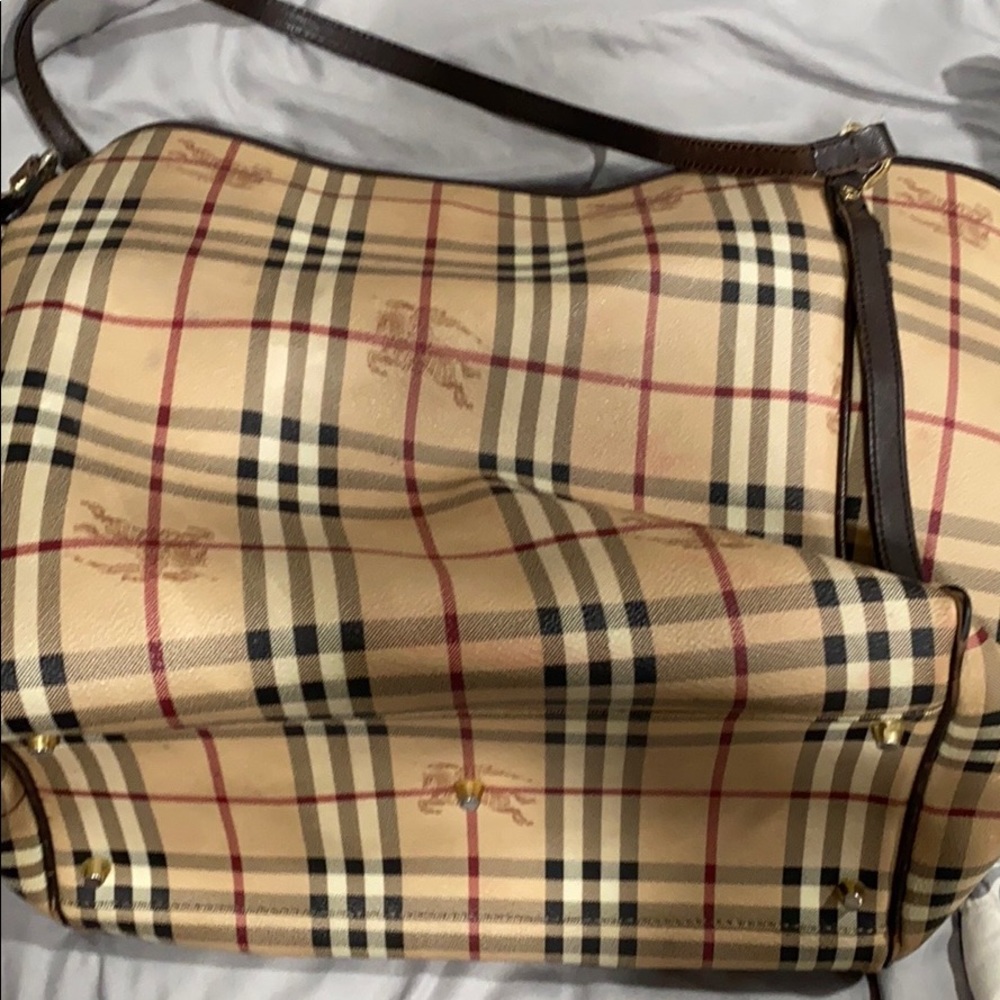 Hay Market Check Burberry HOBO